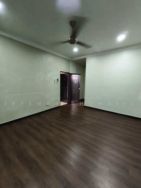 Bungalow for Sale in Bandar Seri Putra (Bangi) - Effendy Shohaili - Living Room - PropertyGuru.com.my