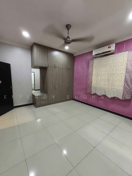 Bungalow for Sale in Bandar Seri Putra (Bangi) - Effendy Shohaili - Bedroom - PropertyGuru.com.my