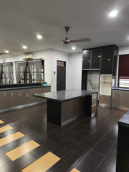 Bungalow for Sale in Bandar Seri Putra (Bangi) - Effendy Shohaili - Kitchen - PropertyGuru.com.my