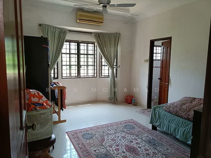 Bungalow House untuk Dijual di Kamunting (Perak) - Reen Mohamad - Bedroom - PropertyGuru.com.my