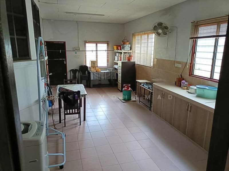 Bungalow House untuk Dijual di Kamunting (Perak) - Reen Mohamad - Kitchen - PropertyGuru.com.my