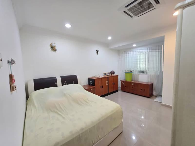 Rumah Teres 2-Tingkat untuk Dijual di Bandar Menjalara (Kuala Lumpur) - Valerie Ng - Bedroom - PropertyGuru.com.my