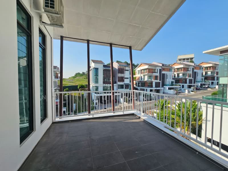 Rumah Berkembar untuk Disewa di Putra Heights (Subang Jaya) - Nobeille Chung - Balcony - PropertyGuru.com.my