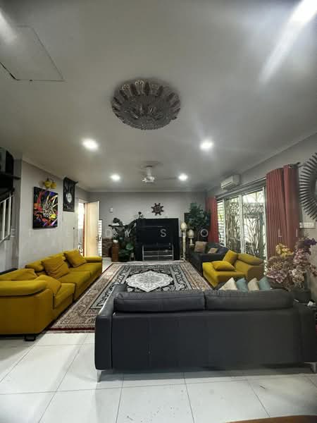 Rumah Berkembar untuk Dijual di Gombak (Selangor) - Effendy Shohaili - Living Room - PropertyGuru.com.my