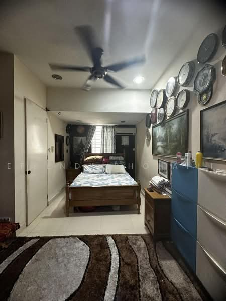 Rumah Berkembar untuk Dijual di Gombak (Selangor) - Effendy Shohaili - Bedroom - PropertyGuru.com.my