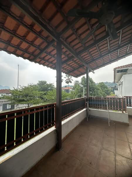 Rumah Berkembar untuk Dijual di Gombak (Selangor) - Effendy Shohaili - Balcony - PropertyGuru.com.my