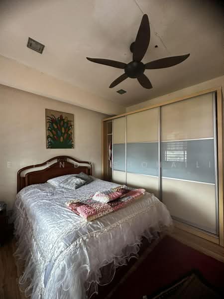 Rumah Berkembar untuk Dijual di Gombak (Selangor) - Effendy Shohaili - Bedroom - PropertyGuru.com.my