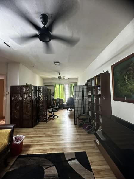 Rumah Berkembar untuk Dijual di Gombak (Selangor) - Effendy Shohaili - Living Room - PropertyGuru.com.my