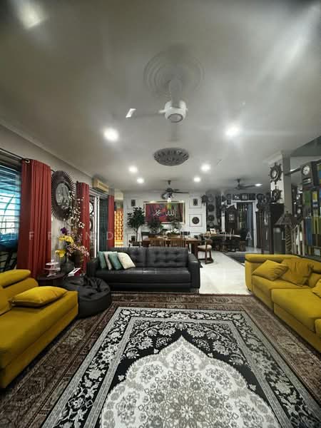 Rumah Berkembar untuk Dijual di Gombak (Selangor) - Effendy Shohaili - Living Room - PropertyGuru.com.my