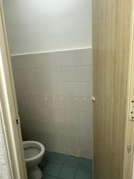 Apartment for Sale at Flora Damansara Apartment - Ker KK - Bathroom - PropertyGuru.com.my