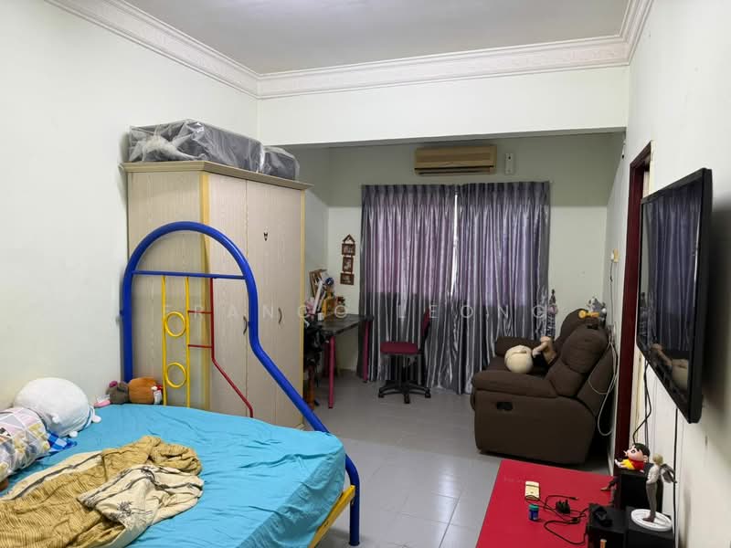 2-storey Terraced House for Sale in Taman Daya (Kepong) - Franco Leong - Bedroom - PropertyGuru.com.my
