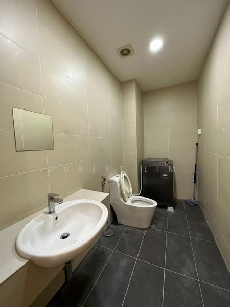 3.5-storey Terraced House for Rent in Damansara Perdana (Selangor) - Hubert Lim - Bathroom - PropertyGuru.com.my