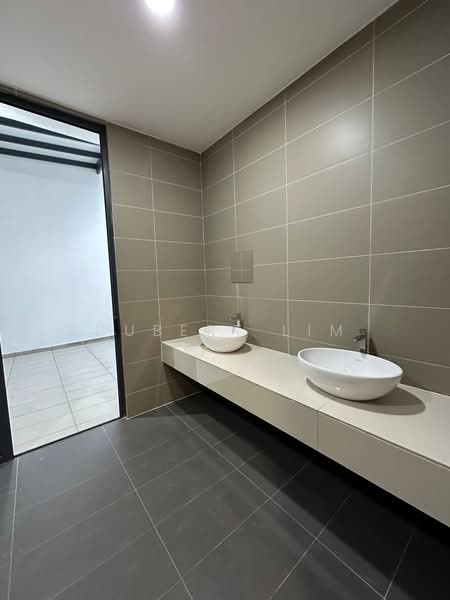 3.5-storey Terraced House for Rent in Damansara Perdana (Selangor) - Hubert Lim - Bathroom - PropertyGuru.com.my