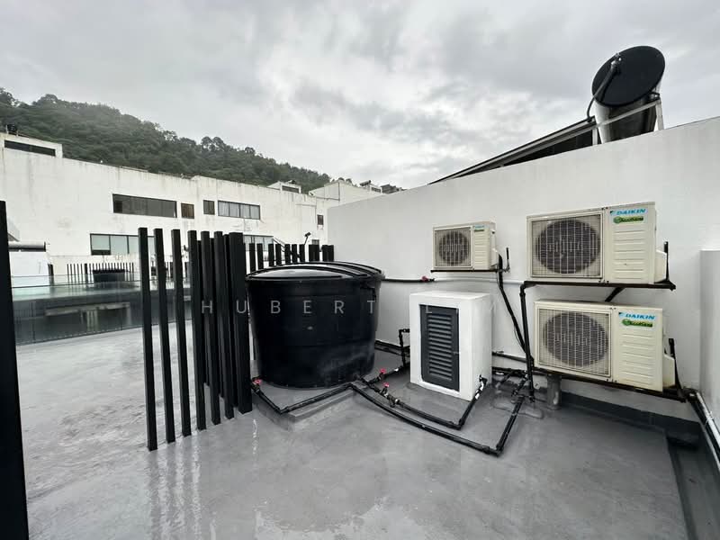 3.5-storey Terraced House for Rent in Damansara Perdana (Selangor) - Hubert Lim - Exterior - PropertyGuru.com.my
