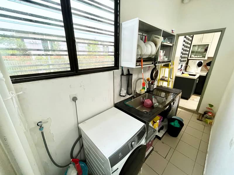2-storey Terraced House for Sale in Bandar Seri Alam (Masai) - Fakhrul Imlan - Kitchen - PropertyGuru.com.my