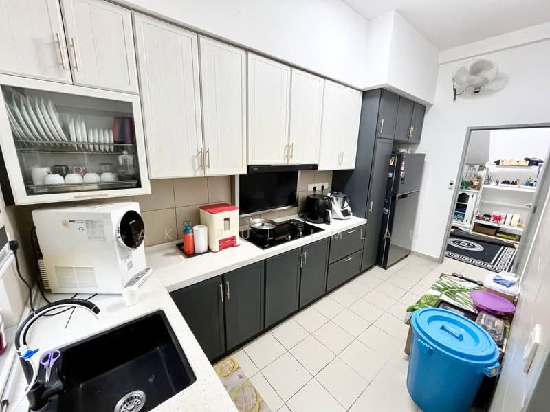 2-storey Terraced House for Sale in Bandar Seri Alam (Masai) - Fakhrul Imlan - Kitchen - PropertyGuru.com.my