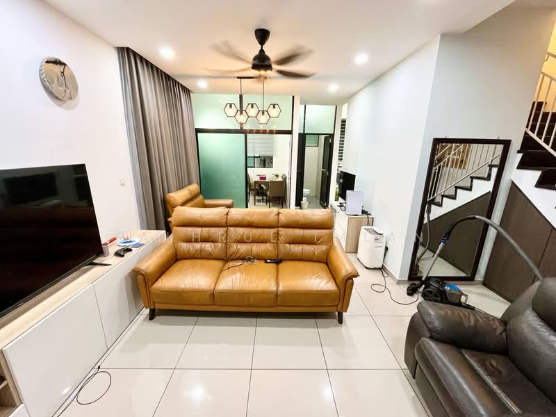2-storey Terraced House for Sale in Bandar Seri Alam (Masai) - Fakhrul Imlan - Living Room - PropertyGuru.com.my