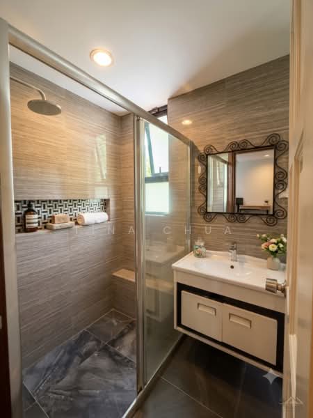 Rumah Banglo untuk Disewa di Seputeh (Kuala Lumpur) - Tina Chua - Bathroom - PropertyGuru.com.my