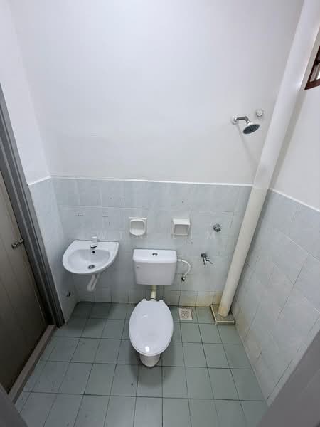 Rumah Teres 2-Tingkat untuk Dijual di Taman Pulai Perdana (Kulai) - Win Lim - Bathroom - PropertyGuru.com.my