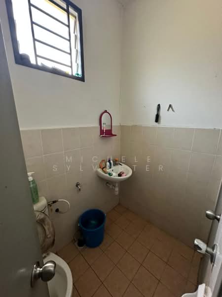 2-storey Terraced House for Sale in Johor Bahru (Johor) - Michele Sylvester - Bathroom - PropertyGuru.com.my