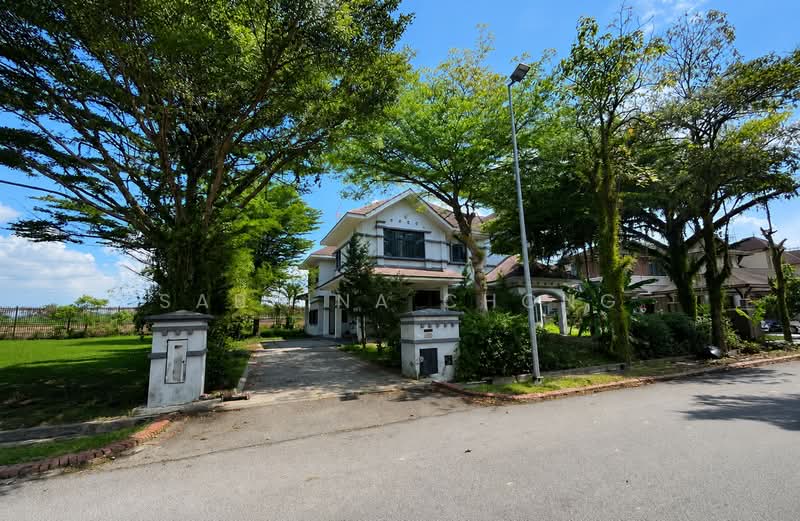 Bungalow for Sale in Seri Kembangan (Selangor) - Sabrina Chong - Exterior - PropertyGuru.com.my