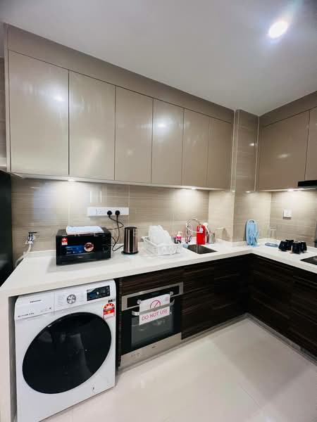 Kondominium untuk Disewa di R&F Princess Cove Phase 2-Seine Region - Renee Gan - Kitchen - PropertyGuru.com.my