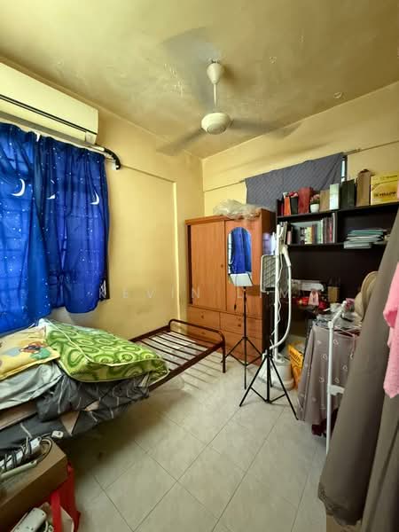 Pangsapuri untuk Dijual di Desa Bayan Apartment - Kevin Lim - Bedroom - PropertyGuru.com.my