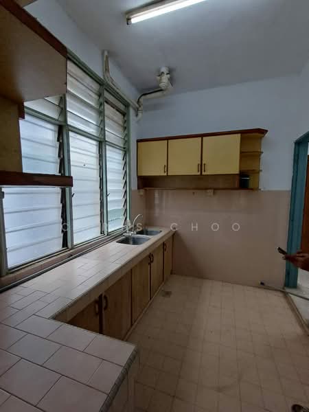 Pangsapuri untuk Dijual di Putri Apartment - Chris Choo - Kitchen - PropertyGuru.com.my