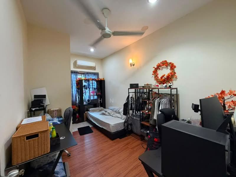 Rumah Teres 2 Tingkat untuk Dijual di Taman Setia Indah (Tebrau) - John Sia - Bedroom - PropertyGuru.com.my