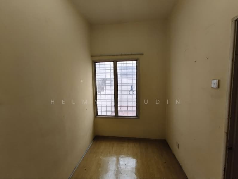 Rumah Teres 2 Tingkat untuk Dijual di Subang Bestari (Shah Alam) - HELMY IZZUDIN - Interior - PropertyGuru.com.my