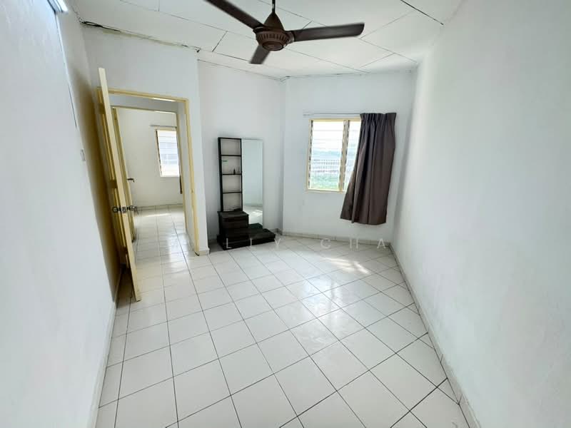 Flat for Sale at Pangsapuri Sri Meranti - Molly Cha - Interior - PropertyGuru.com.my