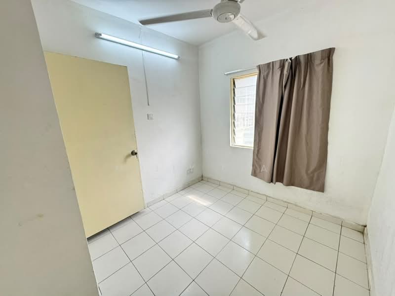 Flat for Sale at Pangsapuri Sri Meranti - Molly Cha - Interior - PropertyGuru.com.my