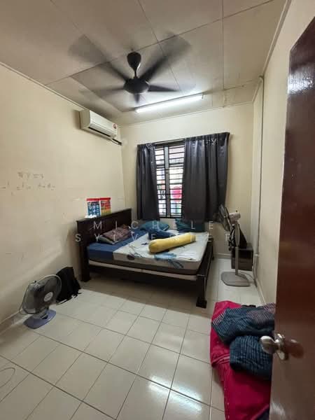 1.5-storey Terraced House for Sale in Johor Bahru (Johor) - Michele Sylvester - Bedroom - PropertyGuru.com.my