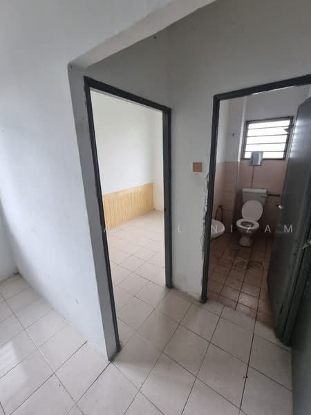Rumah Teres 2.5 Tingkat untuk Dijual di Taman Puchong Perdana (Puchong) - Dr Shahril Nizam - Bathroom - PropertyGuru.com.my
