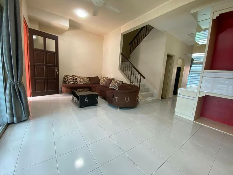 Rumah Teres 2 Tingkat untuk Disewa di Johor Bahru (Johor) - Ray Tung - Living Room - PropertyGuru.com.my