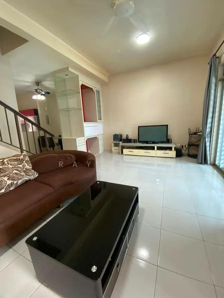 Rumah Teres 2 Tingkat untuk Disewa di Johor Bahru (Johor) - Ray Tung - Living Room - PropertyGuru.com.my