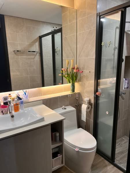 Service Residence for Sale at The Tamarind - Paul Pheong - Bathroom - PropertyGuru.com.my