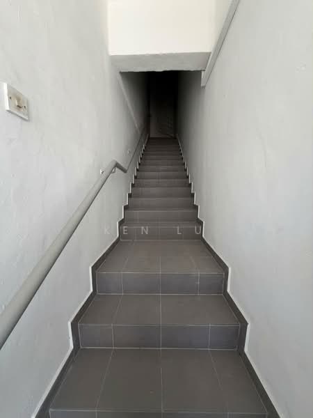 Kedai / Pejabat untuk Disewa di Semenyih (Selangor) - Ken Lu - Corridor - PropertyGuru.com.my