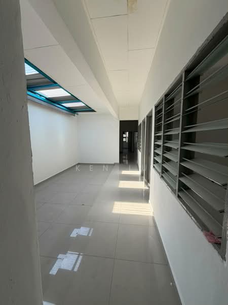 Kedai / Pejabat untuk Disewa di Semenyih (Selangor) - Ken Lu - Corridor - PropertyGuru.com.my