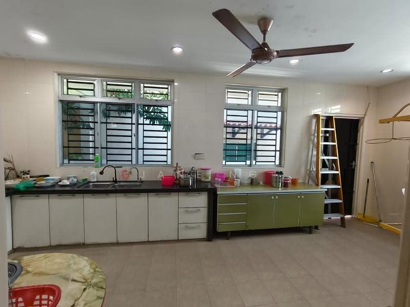 Rumah Berkembar untuk Dijual di Taman Cendana (Juru) - Jane Ng - Kitchen - PropertyGuru.com.my