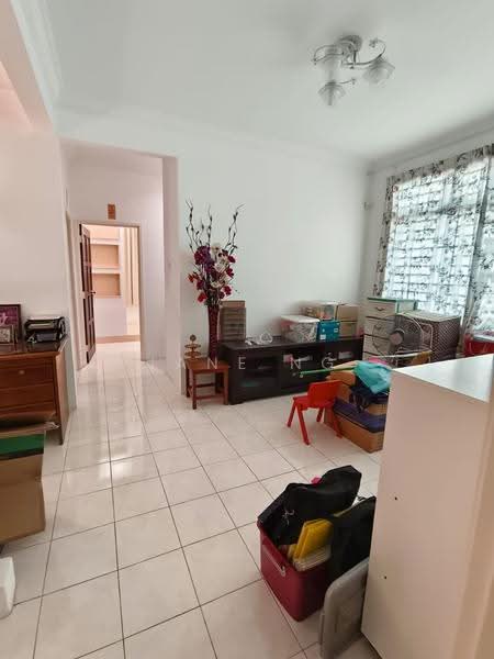 Rumah Berkembar untuk Dijual di Taman Cendana (Juru) - Jane Ng - Living Room - PropertyGuru.com.my