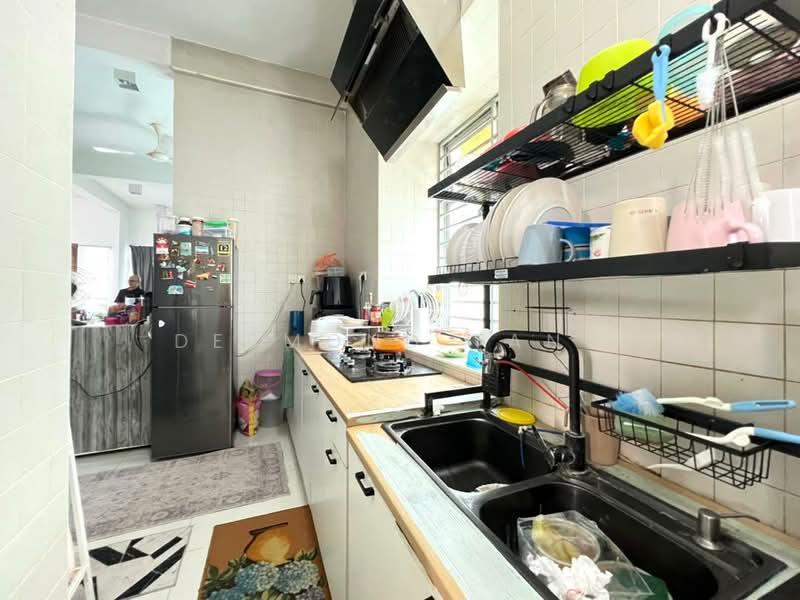 Semi-Detached House for Sale in Kepong (Kuala Lumpur) - Desmond Tang - Kitchen - PropertyGuru.com.my