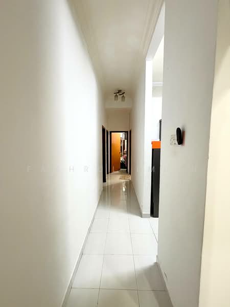 Rumah Teres 1 Tingkat untuk Dijual di Bandar Seri Alam (Masai) - Fakhrul Imlan - Corridor - PropertyGuru.com.my