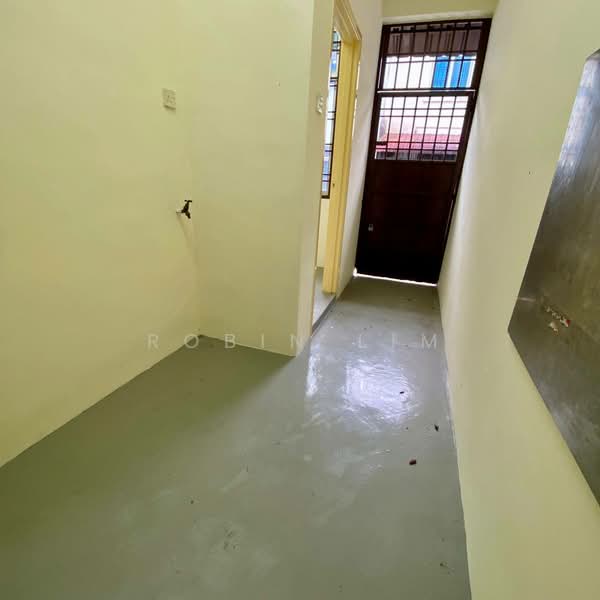 2-storey Terraced House for Sale in Taman Setia Indah (Tebrau) - Robin Lim - Corridor - PropertyGuru.com.my