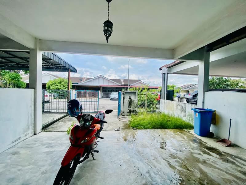 Rumah Teres 1 Tingkat untuk Dijual di Kampung Teluk Panglima Garang (Telok Panglima Garang) - Dr Shahril Nizam - Exterior - PropertyGuru.com.my