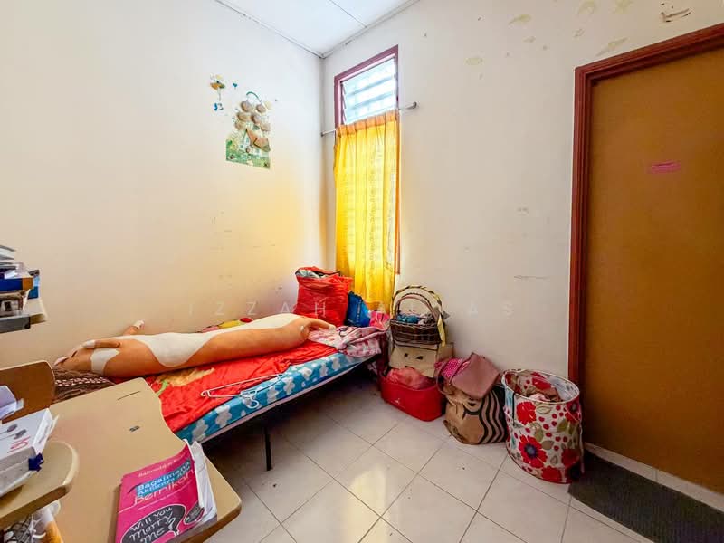 2-storey Terraced House for Sale in Bandar Saujana Putra (Tanjong Duabelas) - Izzah Alias - PropertyGuru.com.my