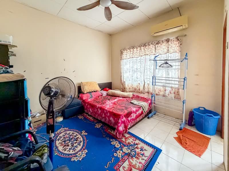 2-storey Terraced House for Sale in Bandar Saujana Putra (Tanjong Duabelas) - Izzah Alias - PropertyGuru.com.my