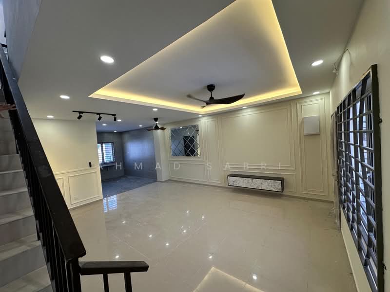 Rumah Teres 2-Tingkat untuk Disewa di Kota Warisan (Sepang) - Ahmad Sabri - Living Room - PropertyGuru.com.my