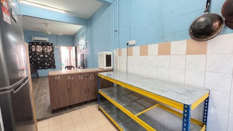 Rumah Teres 2-Tingkat untuk Dijual di Taman Pelangi (Rawang) - Mandy Cheow - Kitchen - PropertyGuru.com.my
