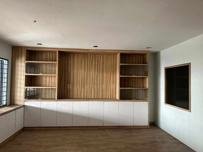 Factory for Rent in Austin (Johor Bahru) - Diviya . - PropertyGuru.com.my